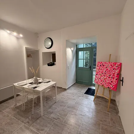 Apartmán Magnifique T2 De Plain-pied Avec Jardin Dans Le Centre *